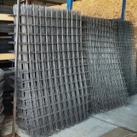 setka svarnaya kladochnaya v kartakh 100x100x3mm 1x2m