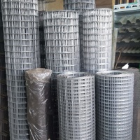 setka svarnaya otsinkovannaya 25kh25kh1 4 mm v rulonakh 1 5kh25 m