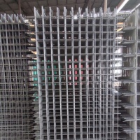 setka svarnaya kladochnaya v kartakh 100x100x5mm 1x2m